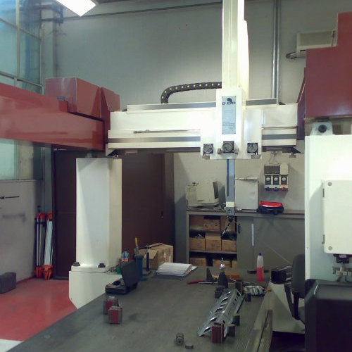 Three-dimensional measuring machines and systems DEA