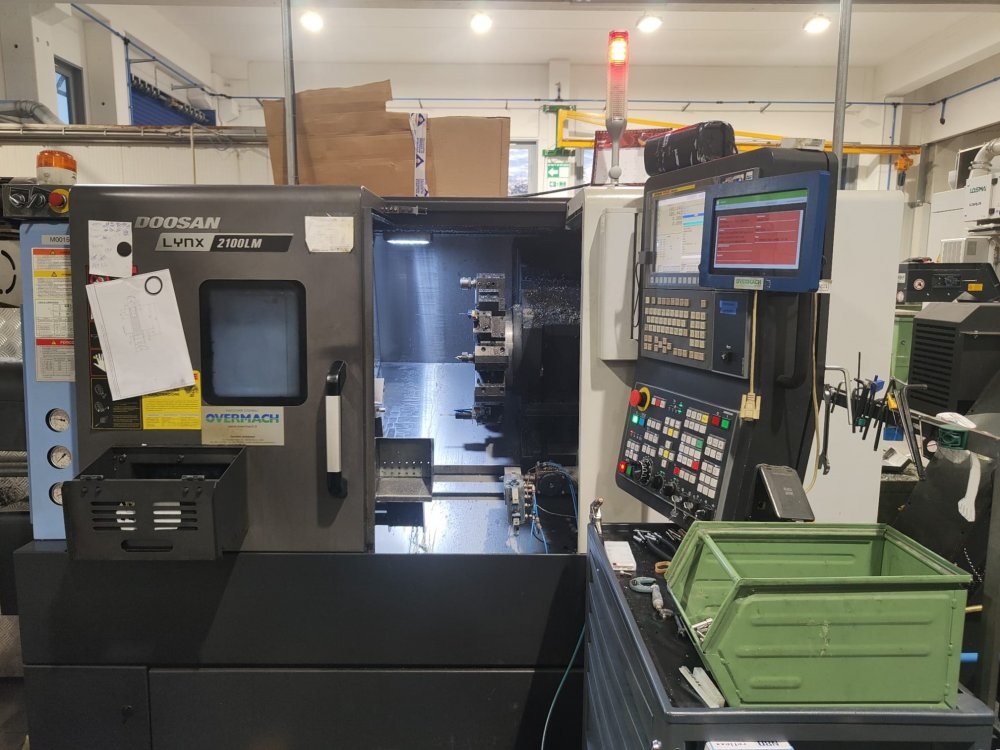 Tornio a CNC DOOSAN mod.LYNX 2100 LMB