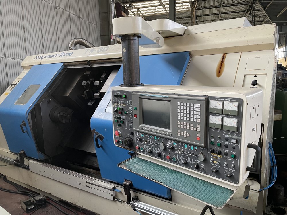 Torno a cnc NAKAMURA-TOME TW-30MM